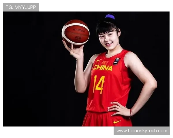 李月汝澳门看展分享美照特别喜欢篮球主题区域的独特魅力