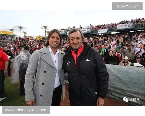 西蒙尼与阿尔梅达六年国家队宿舍生活揭示深厚友谊